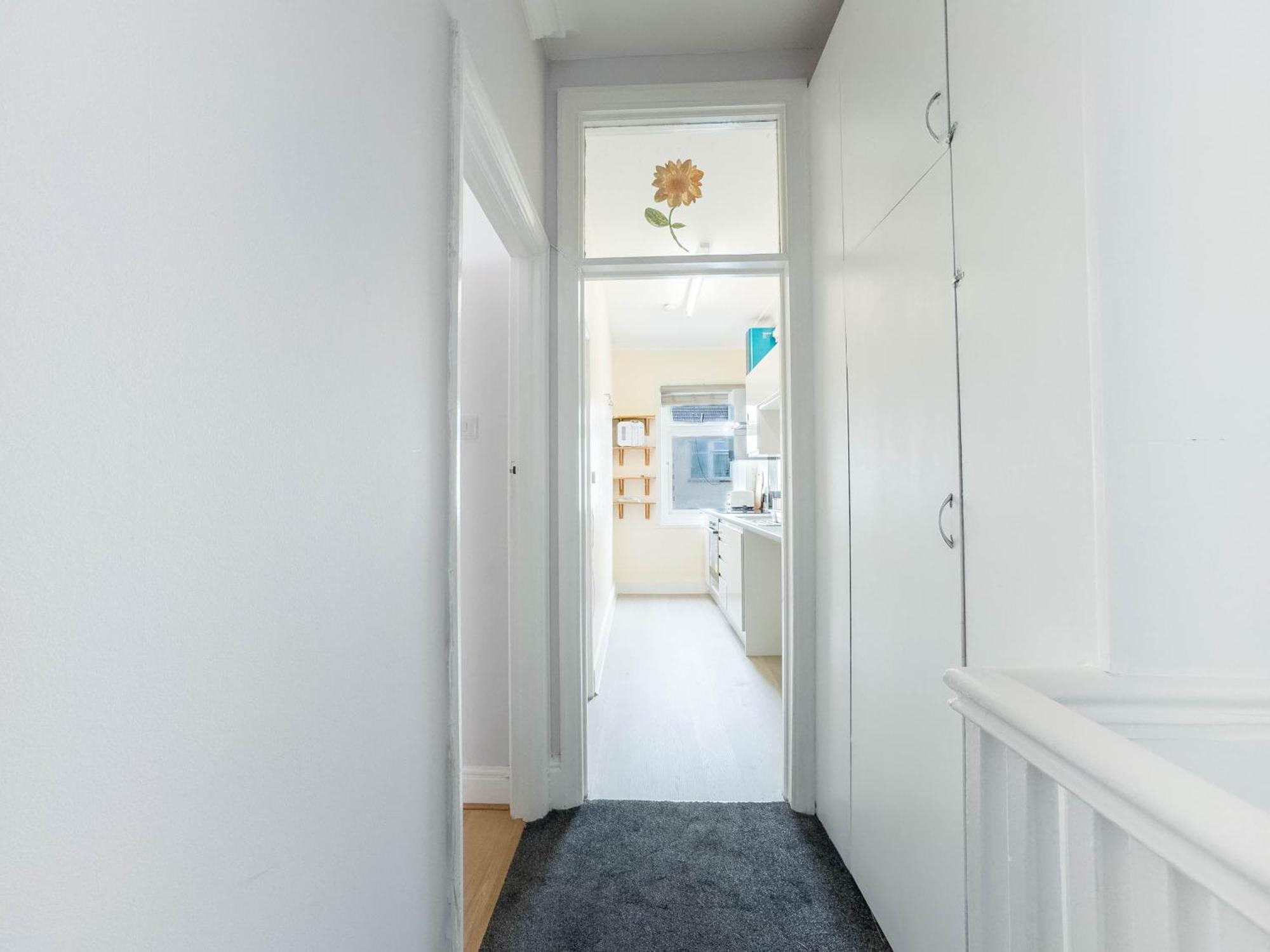 2 Bedroom Apartment Southend-On-Sea Exterior foto